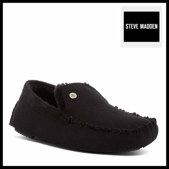 Steve Madden Other - STEVE MADDEN BLACK FAUX FUR SLIP-ON MOCCASINS